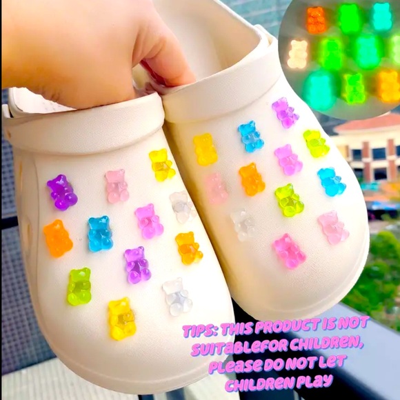 Gummy Bear shoe charms glow in the dark NWT - Picture 2 of 7